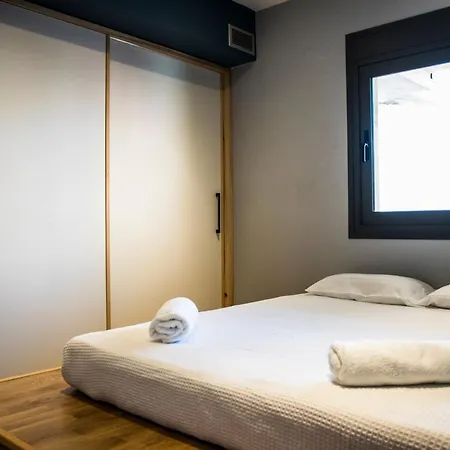 Modern 아르고스톨리온